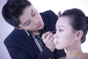 秦岚化妆师马锐,明星化妆术-金色初恋