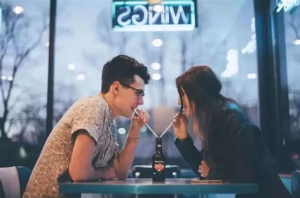 2500句经典把妹泡妞幽默话术 PDF-金色初恋